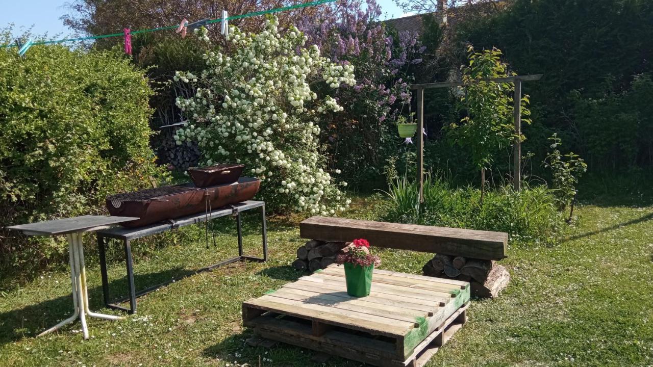 B&B Du Cerisier, Diner Sur Demande Noyers  Kültér fotó